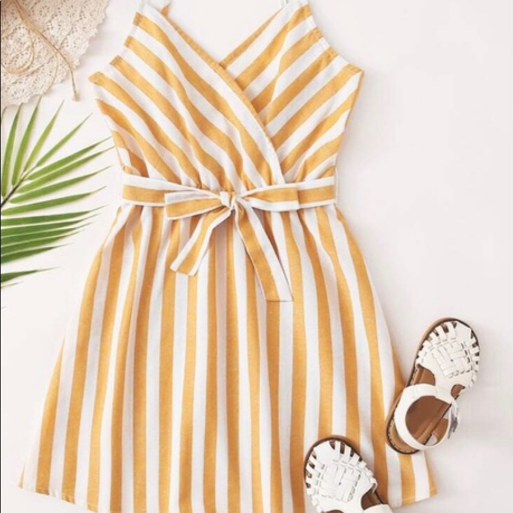 SHEIN Girl’s dress size 8/9. Tag says 9 years.